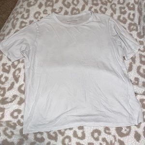 Everlane basic tee
